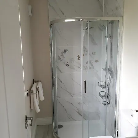 Ensuite At The Foot Of Mountains Homestay
